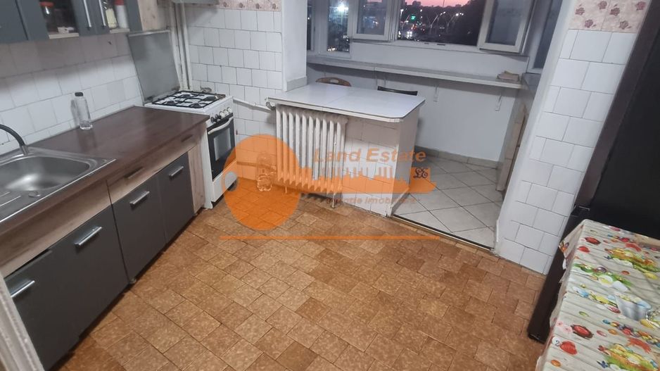 Apartament cu 3 camere in zona Crangasi - Poză 12
