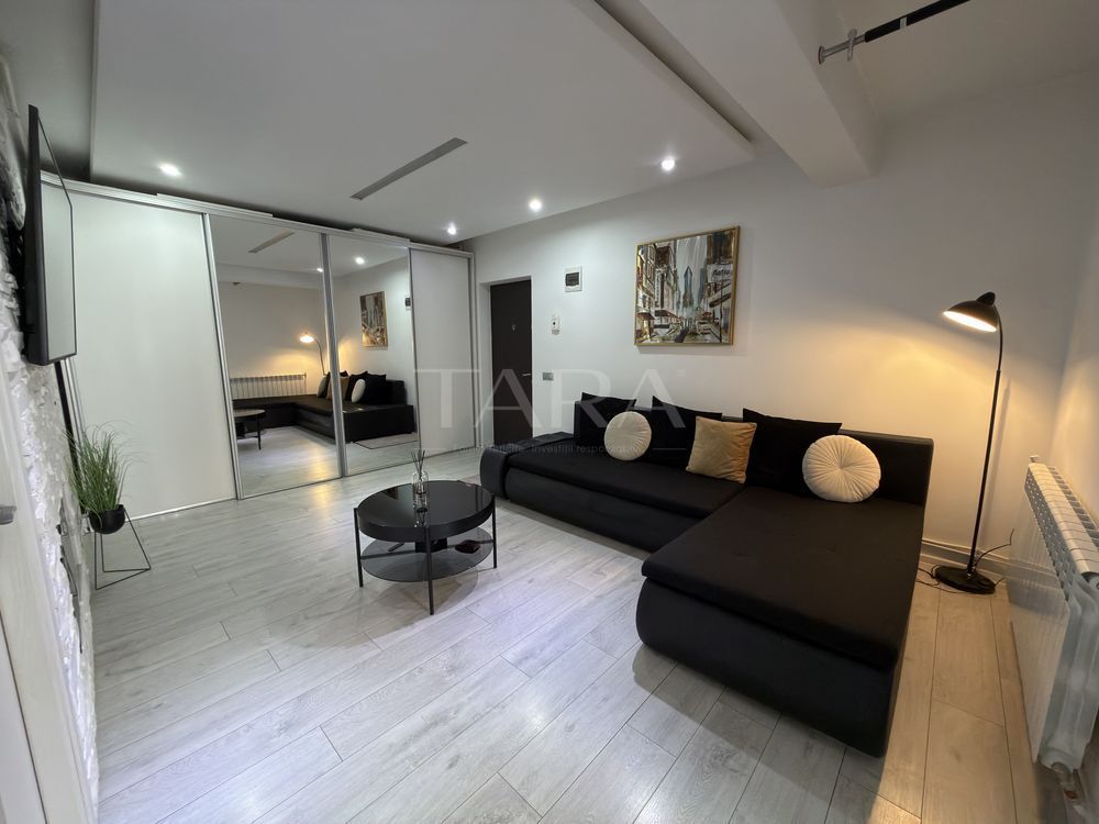 Apartament 3 camere, parcare inclusă, Baza sportiva Floresti. - Poză 1