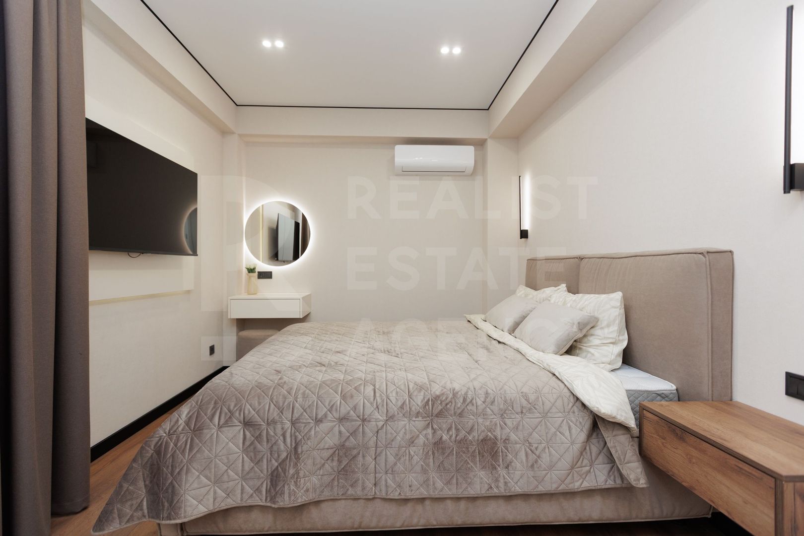 Vânzare, apartament, 3 camere, strada Ștefan Neaga, Buiucani - Poză 1