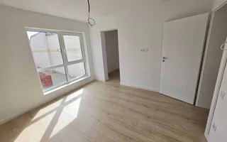 1/2 Duplex finisat la cheie, 4 camere, 317 mp teren, zona Centru - Poză 17