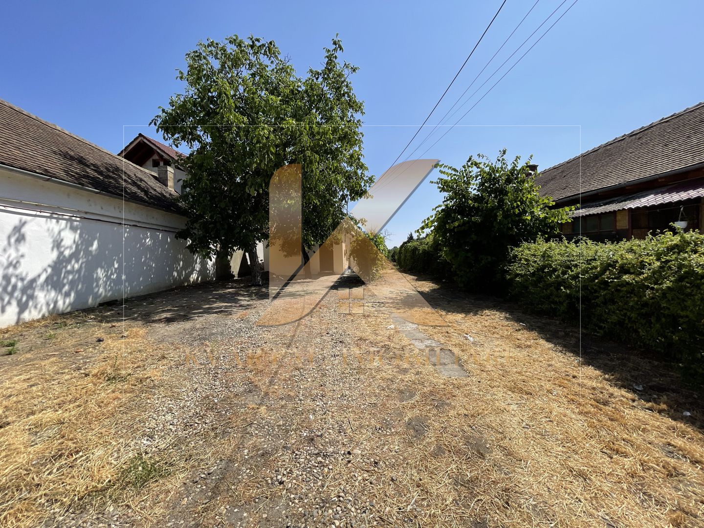 Casa individuală renovată 2 camere, 300mp teren. Zona Aradul Nou! - Poză 9