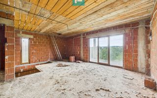 Casă la roșu, P+1, în localitatea Beliu, Arad - Poză 7