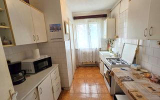 Apartament 3 camere, semidecomandat, parter, Cetate, strada Closca - Poză 4