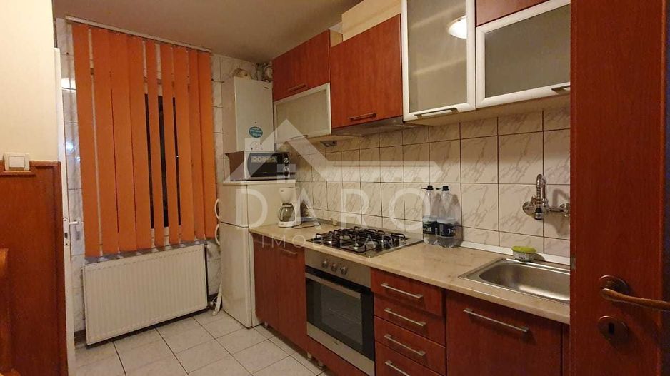 Apartament 3 camere de vanzare ,2 băi –Zona Corina (Tudor) - Poză 8