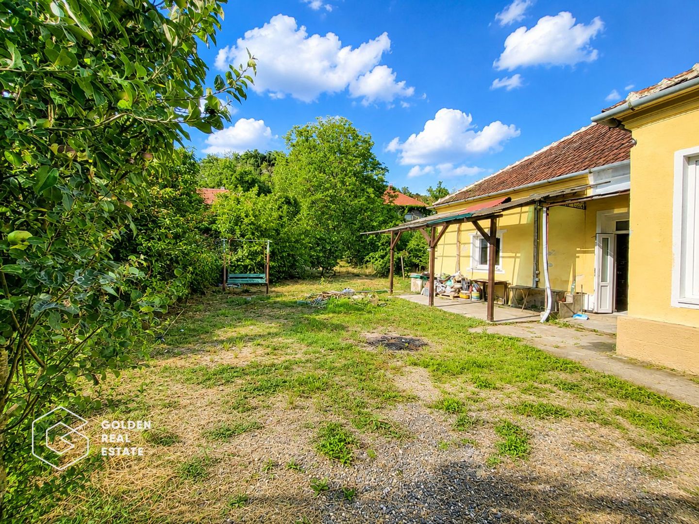 Casa cu teren de 1224 mp, localitatea Baratca - Poză 24
