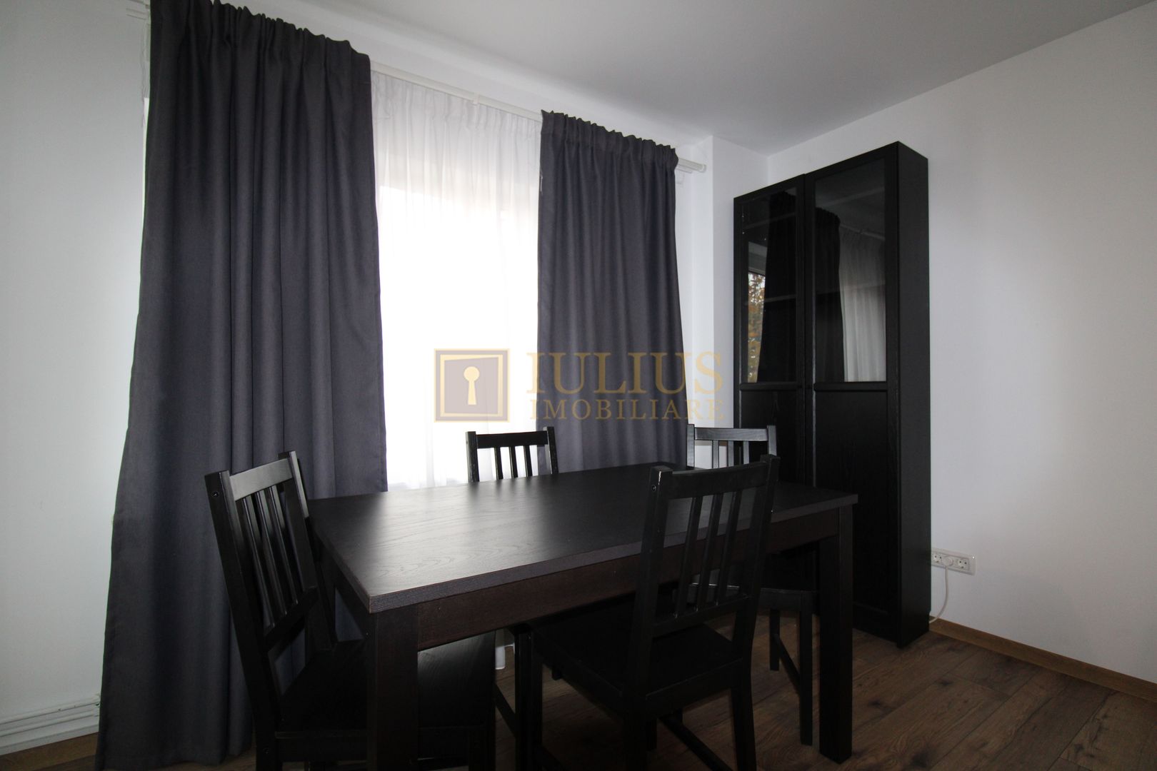 Zona Lunei, 3 camere, centrala proprie. - Poză 15