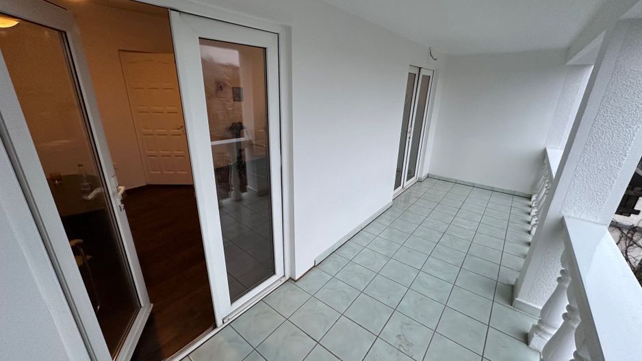 Cladire pretabila spațiu birouri/ clinica - Poză 39