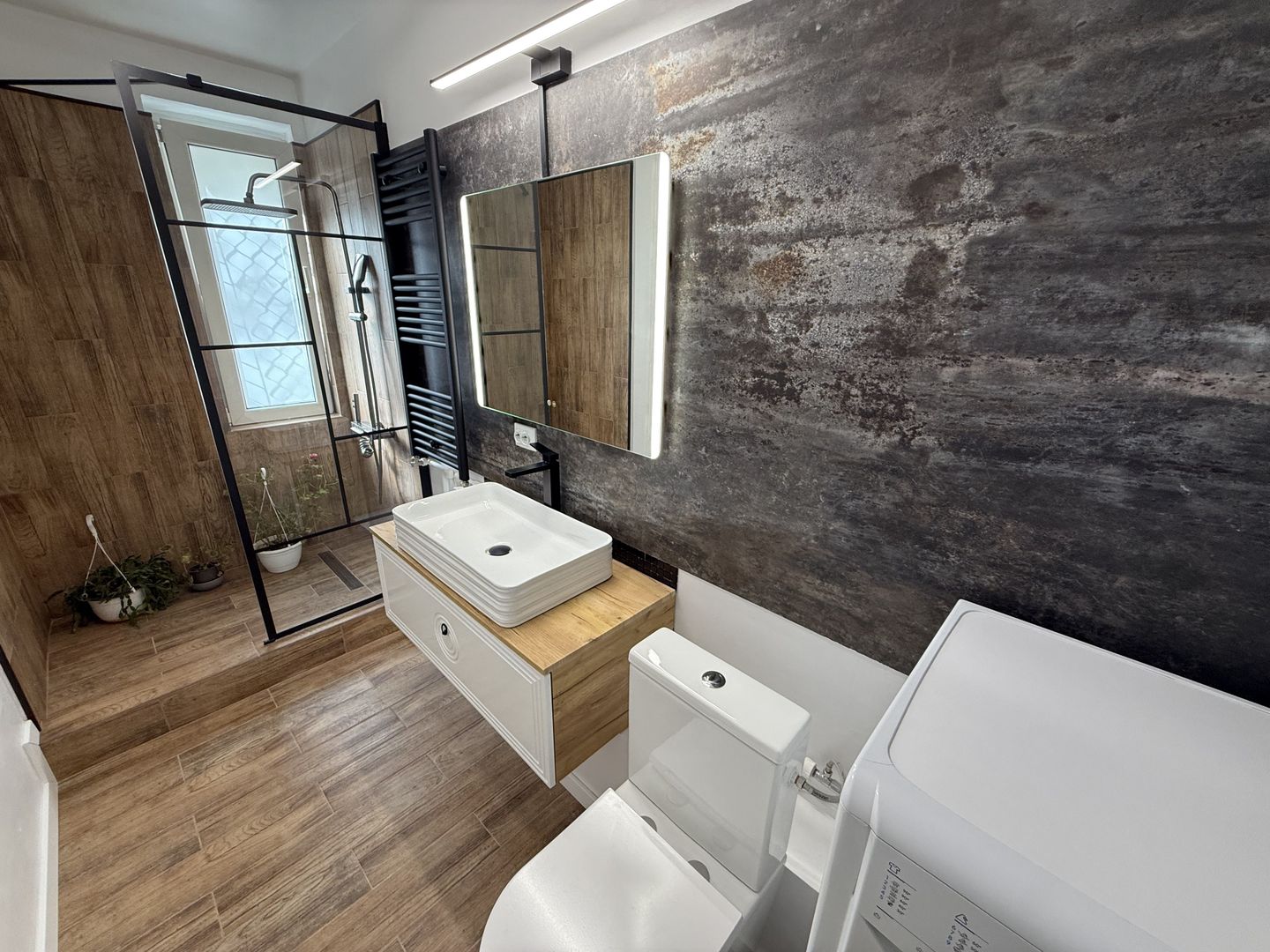 Garsoniera Renovata - Decomandata - Gorjului - Metrou 10 minute - Poză 13