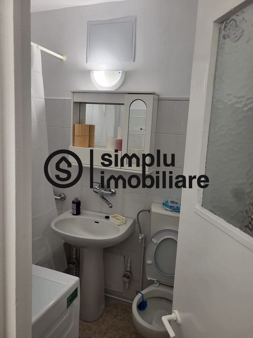 Garsoniera decomandata-1 Mai - Poză 6