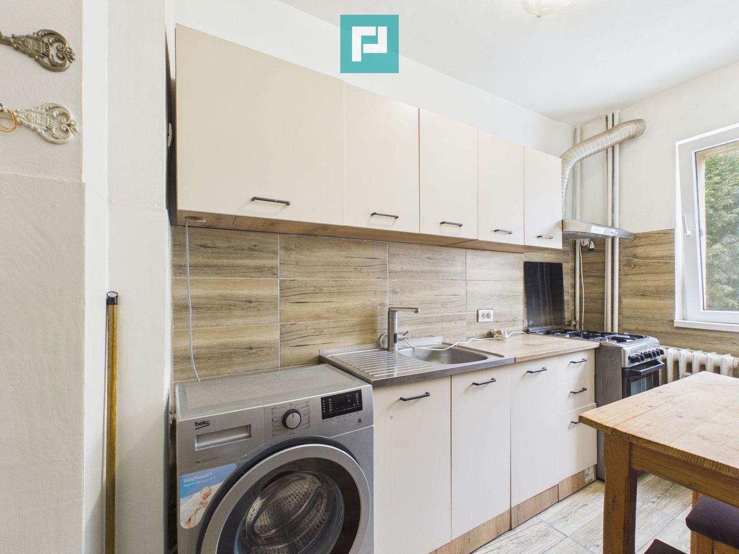 APARTAMENT 3 CAMERE, DECOMANDAT, ZONA VLAICU - Poză 6