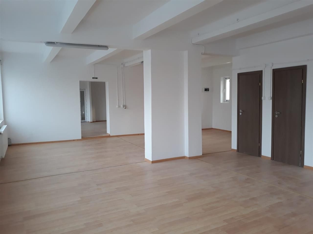 Incepe afacarea ta prospera in unul din aceste Spatii comerciale, Tractorul - Poză 7