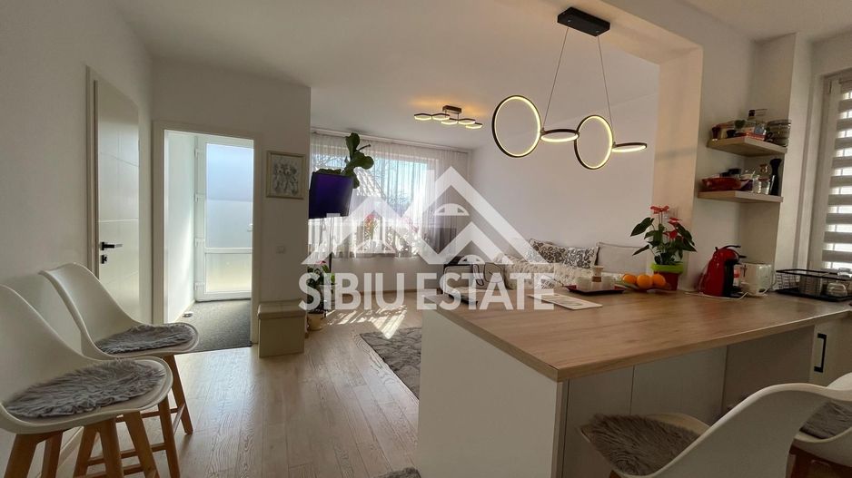 Casa cvadruplex de vanzare 4 camere, 2 locuri de parcare - Poză 20