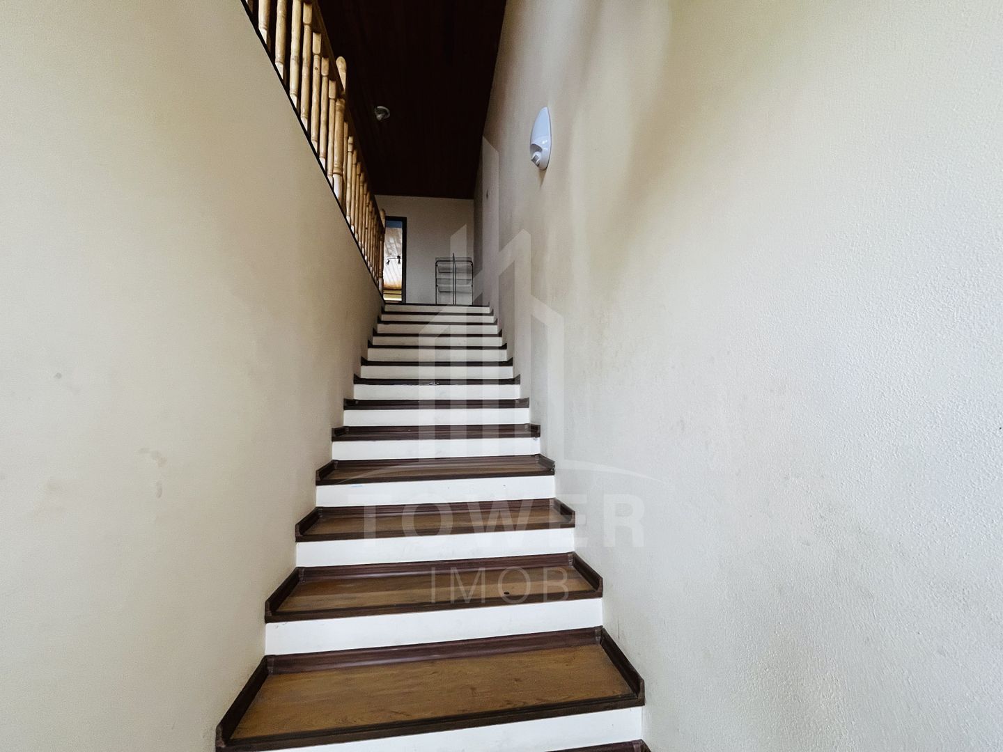 Casă de închiriat-Veterani - Poză 17