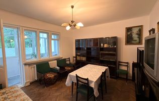 APARTAMENT 3 CAMERE  TEREN PROPRIETATE PARCARE ZONA FLĂMÎNDA CAMPULUNG AG