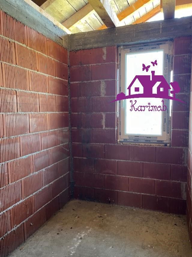 Casa in localitatea Osorhei - Poză 8