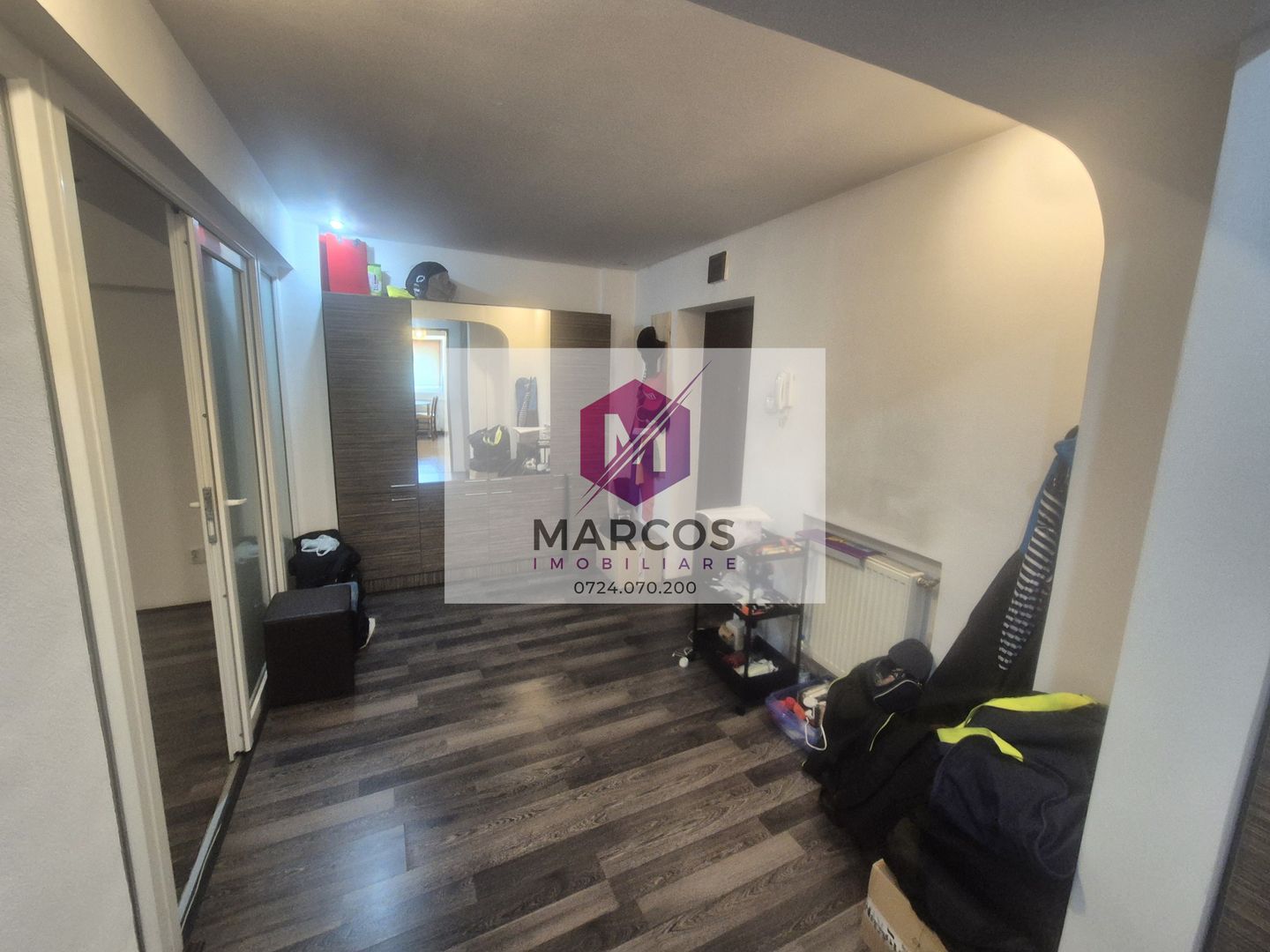 Vand apartament 2 camere Centru - Poză 6