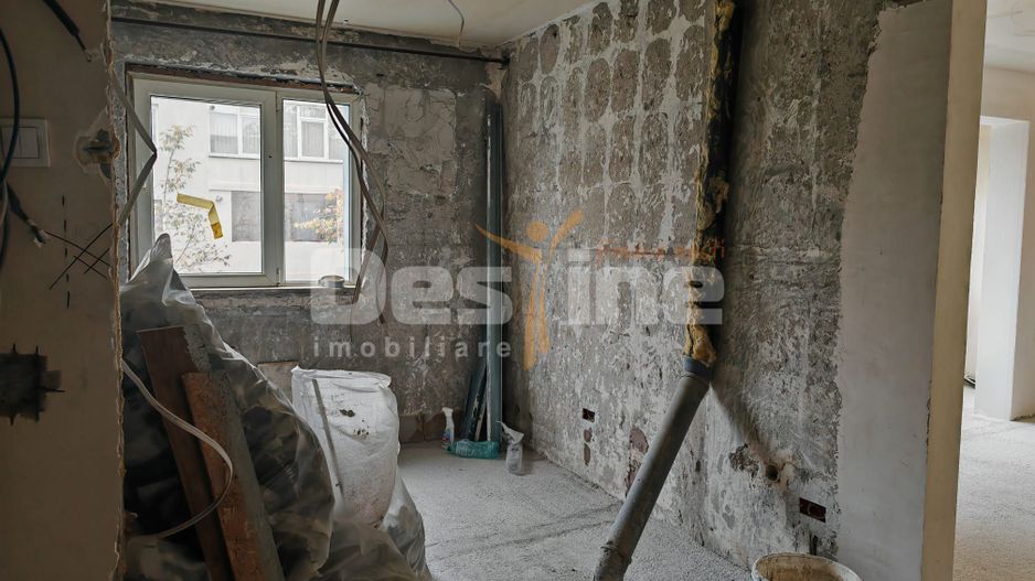 ​Apartament 4 camere, 2 bai – Zona Vest / Lacul Balea, etaj 3/4 - Poză 4