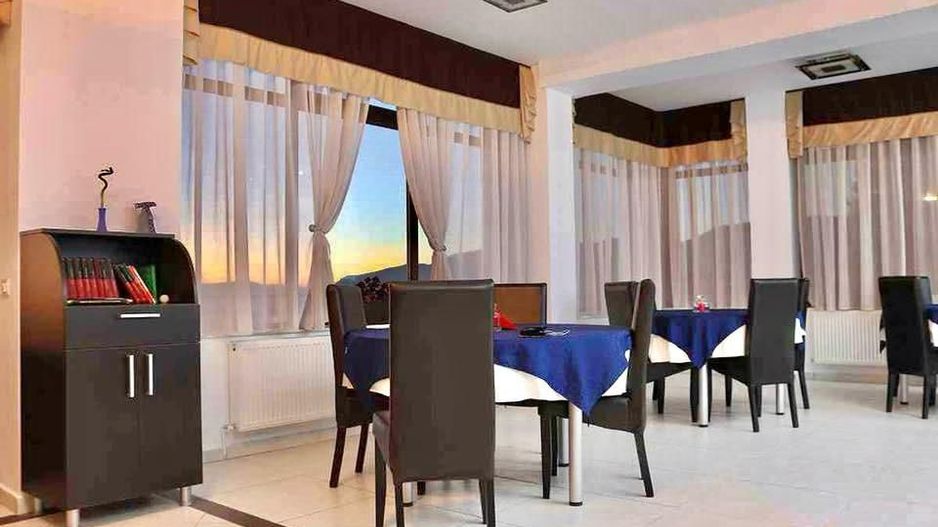 Oportunitate! Pensiune noua la baza partiei! - Poză 5