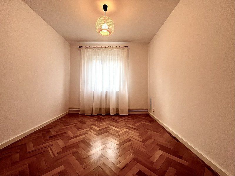 Apartament 3 camere, prima închiriere, elegant si primitor, in Circumvalațiunii - Poză 17