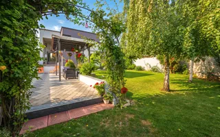 Vilă 342 mp cu piscină și 800 mp teren / 4 dormitoare / Pleașa - Poză 60