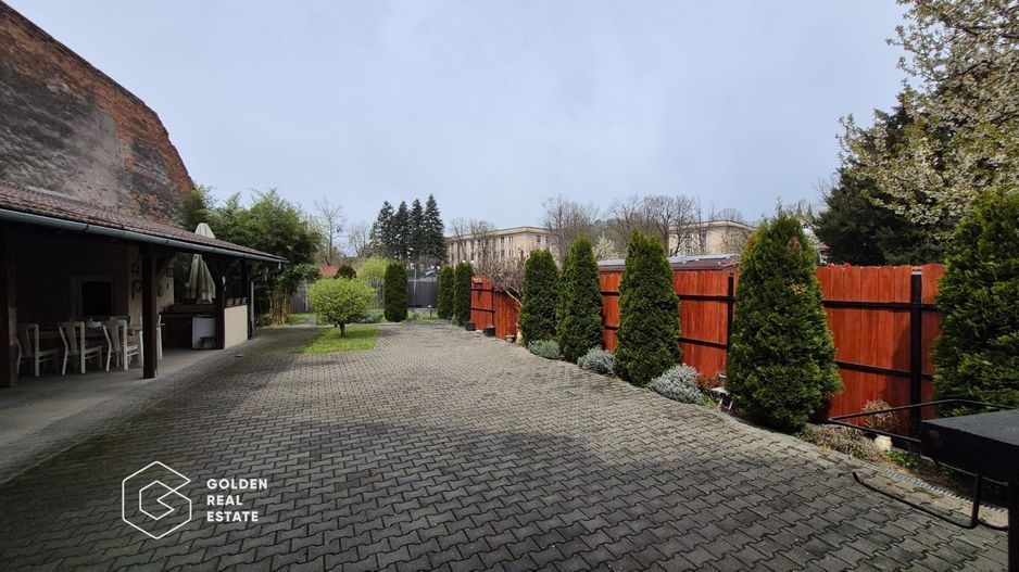 Casa cu teren de 958 mp, oras Lipova - Poză 14