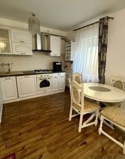 Apartament de 2 camere cu balcon generos, Florilor, Florești. - Poză 1