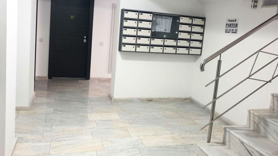 Garsonieră spațioasă luminoasă și plină de potențial în inima Piperei - Poză 9