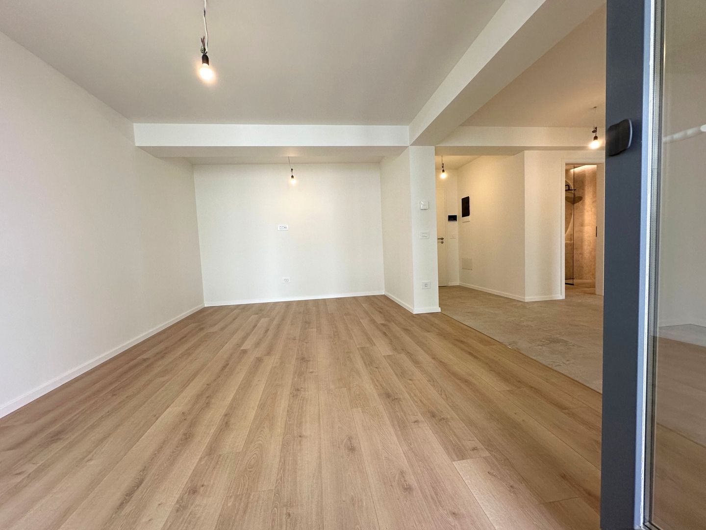 Apartament de lux 2 camere nelocuit Zona Coresi Kasper - Poză 8