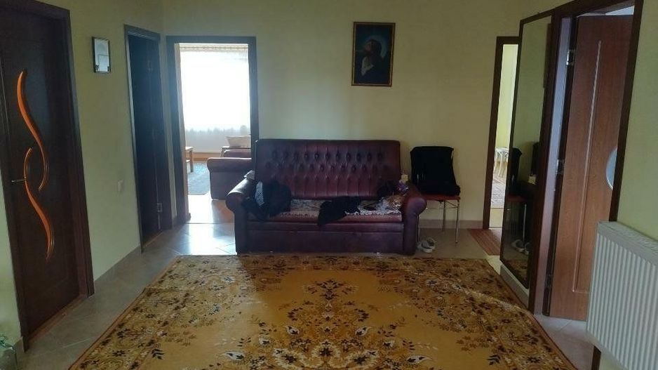 Casa de vanzare in Sanpetru cu 650mp teren - Poză 4