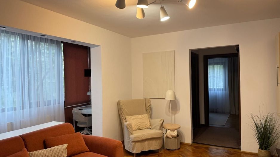 Gh Lazar | 2 camere | Etaj 1  | Centrala Proprie - Poză 1