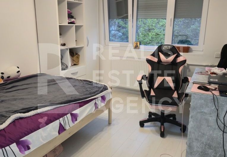 Vânzare, apartament 2 camere, zona Politehnica - Poză 1