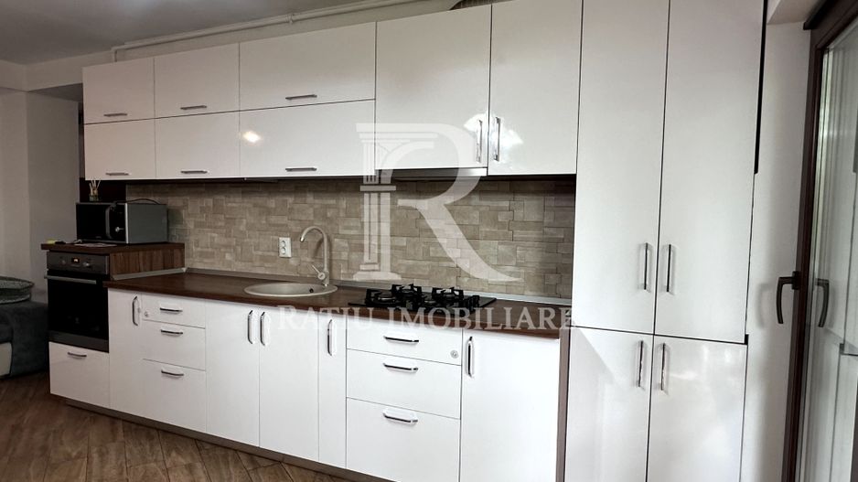 Apartament cu 3 camere | Ultracentral | Oradea - Poză 3