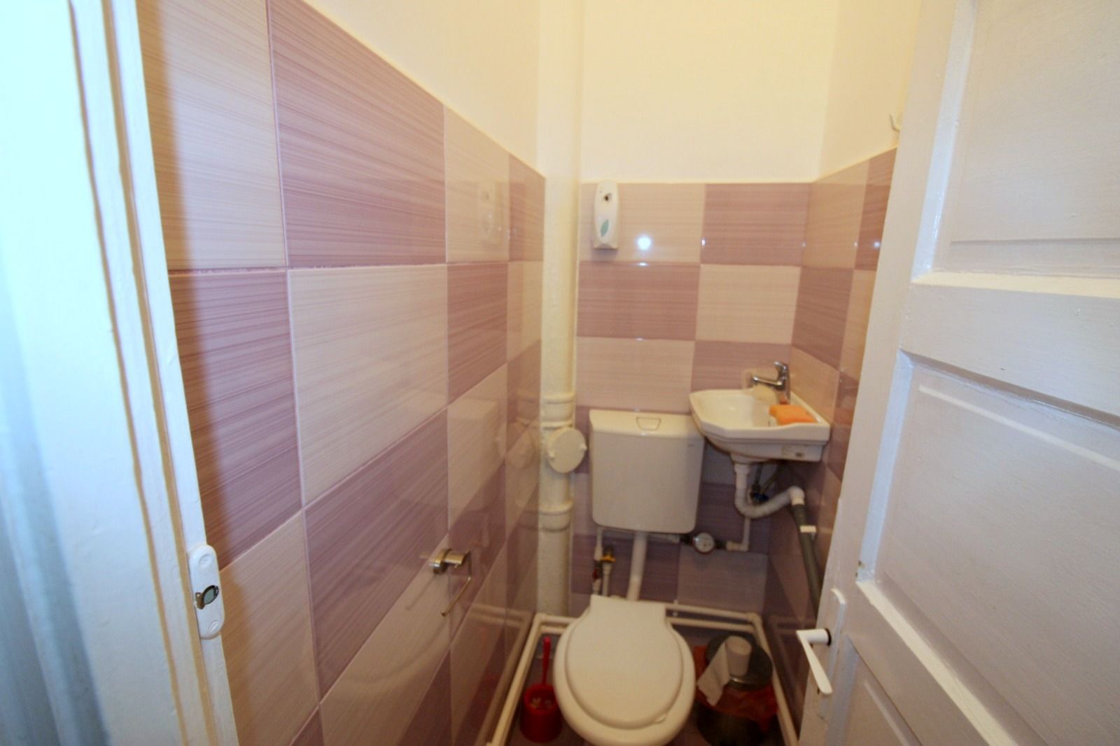 De inchiriat apartament cu 2 camere Gradina Publica et. 4, 300 euro - Poză 8
