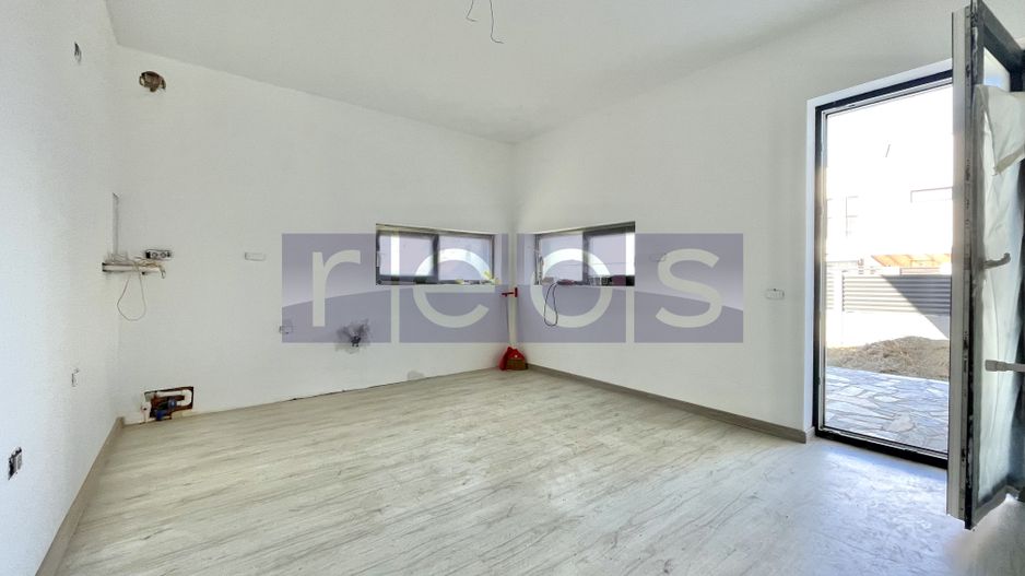 VANZARE VILA 5 CAMERE | DOMNESTI - Poză 5