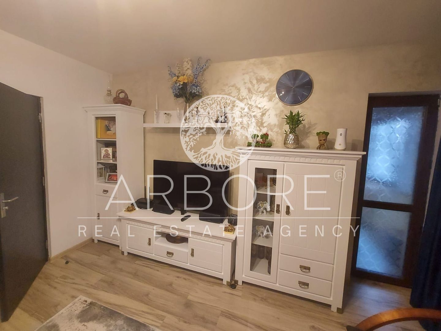 Apartament 2 camere cu 2 bai, decomandat, Trapezului - Poză 1