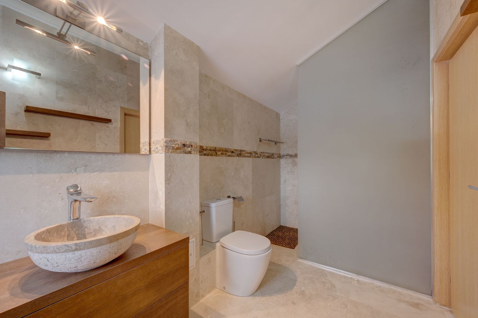 Vila de vanzare in Otopeni-central, zona linistita-Comision 0% - Poză 12