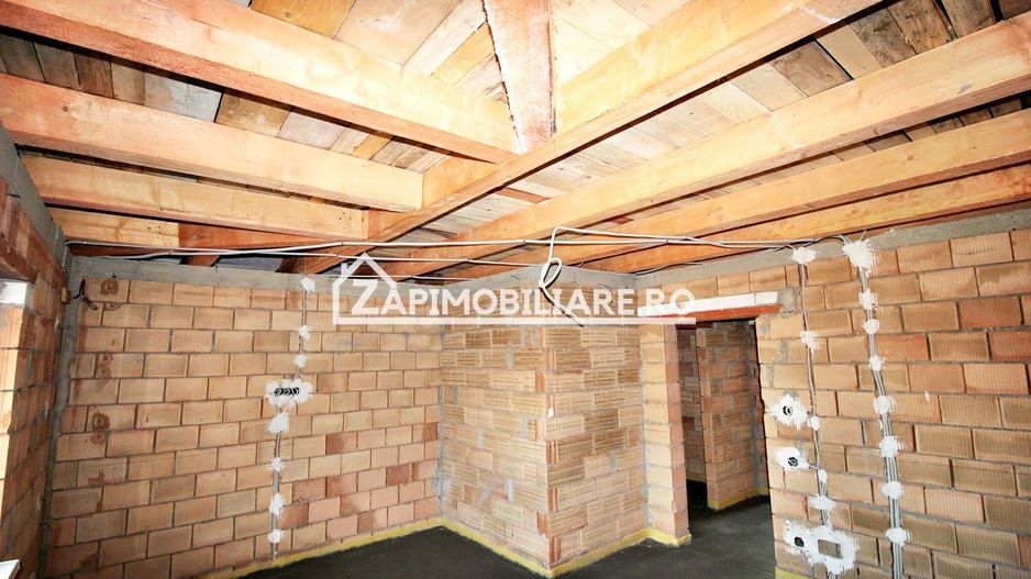 Casa la cheie 4 camere,2 bai,105mp,288 mp teren, 0% comision - Poză 16