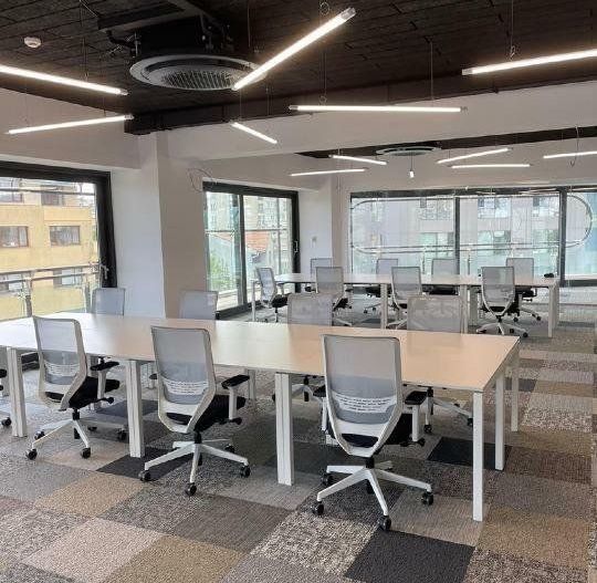 Spatiu office in cladire de birouri - Poză 11