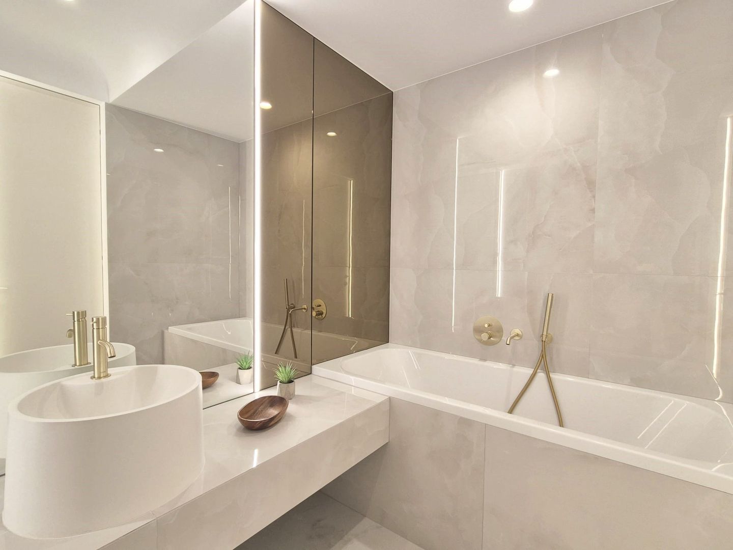 COMISION 0% Apartament 2 cam- Cortina North prima inchiriere - parcare subterana - Poză 18