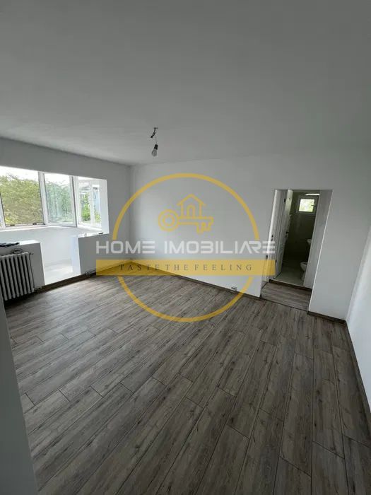 2 camere semidecomandat renovat zona Mircea cel Batran - Poză 1