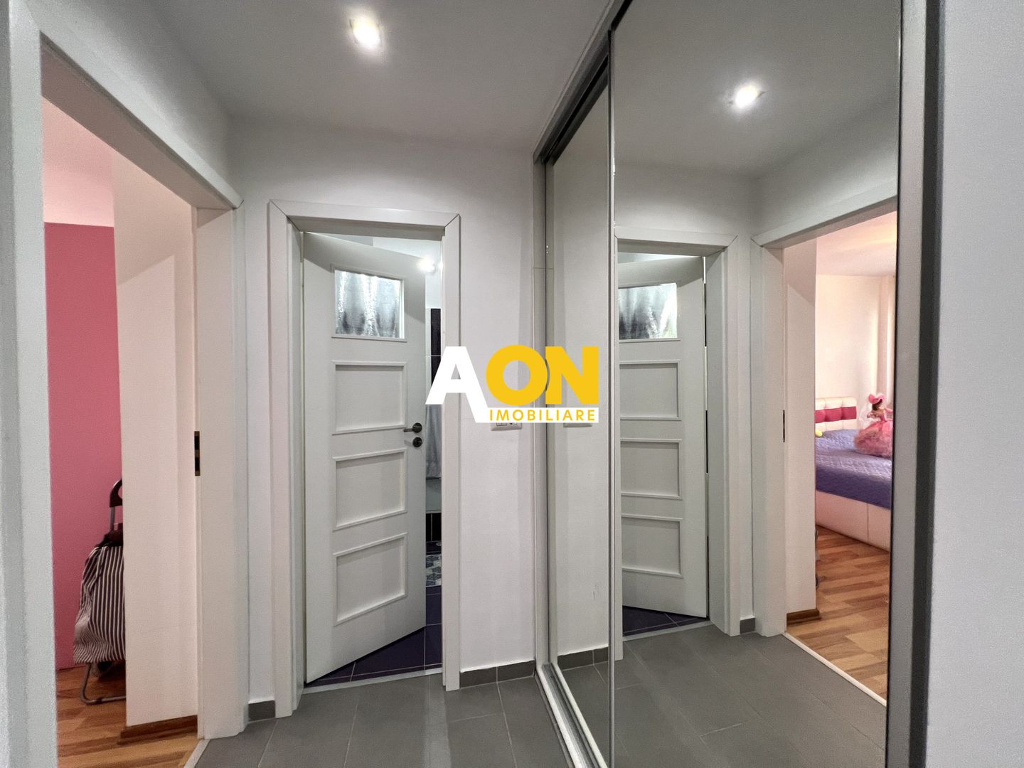 Apartament cu 4 camere cu vedere catre Parc, etaj 1, 80MP + 2 Balcoane - Poză 12