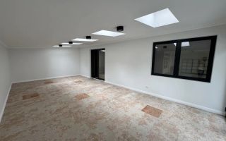 Spațiu modern cu terasă de inchiriat | Showroom, birou sau studio - Poză 2