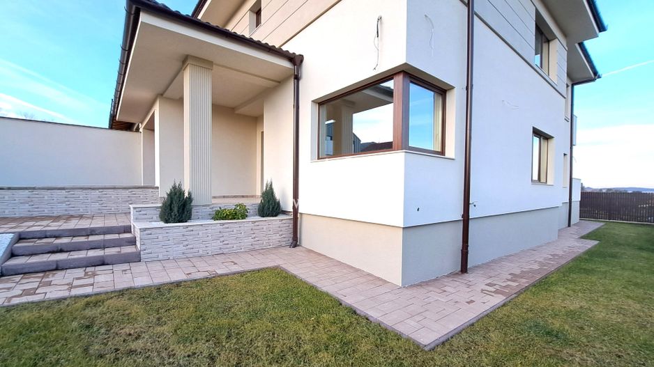 Casa Sibiu, Cisnadioara - Casa de vis - garaj, terase - Poză 1