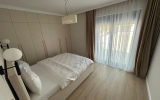 Apartment deosebit cu curte proprie si loc de parcare - Poză 12