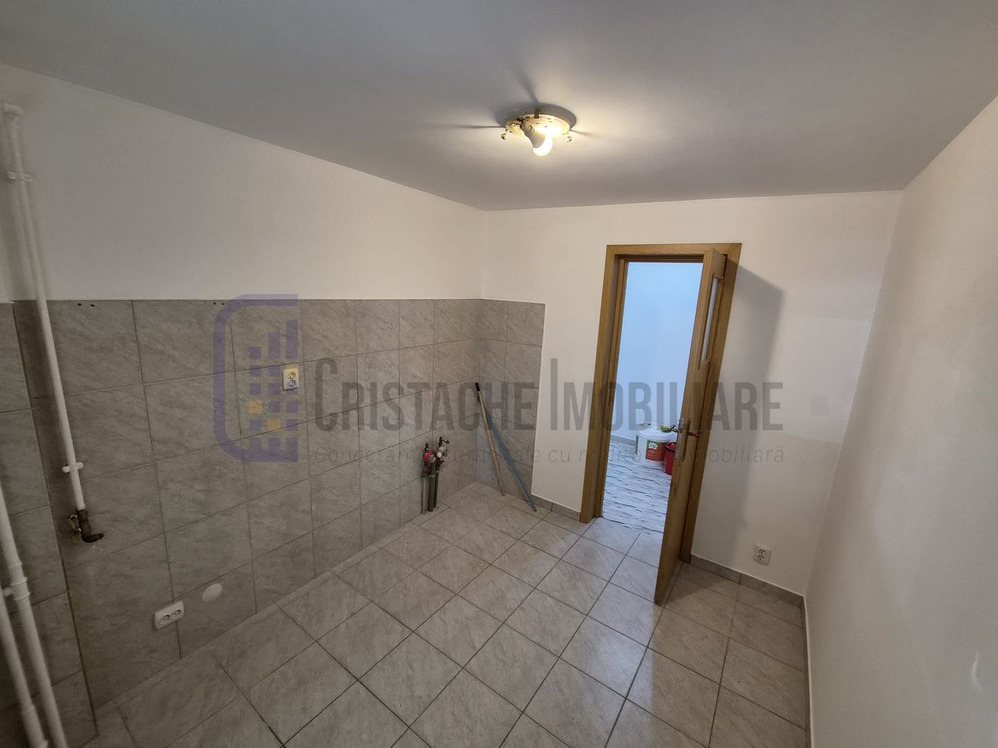 Spatiu birou | PARTER | 3 camere | 2 bai | Calea Calarasilor - Poză 14