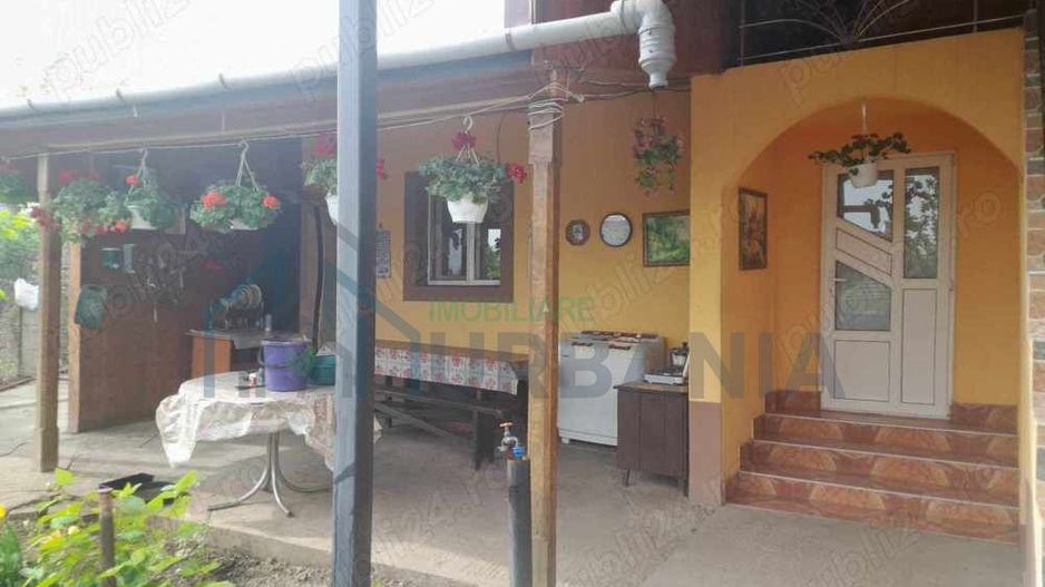 Vând casă în centru Loc Belcesti jud Iași - Poză 4