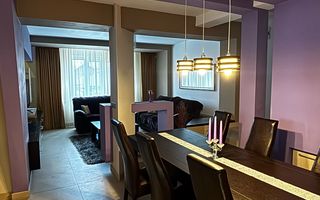 Casa individuala de vânzare cu spațiu comercial inclus în Blaj Centru - Poză 2