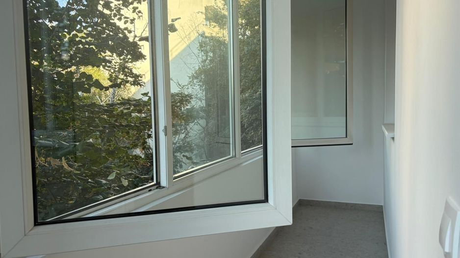 Apartament renovat cu doua camere semidecomandat, piata Domenii - Poză 4
