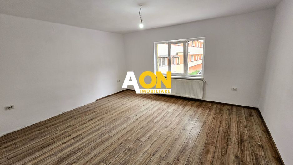 Casa de locuit si spatiu comercial, Cetate - Poză 8