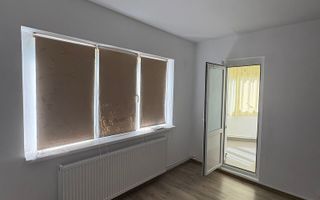 De inchiriat apartament cu 2 camere nemobilat, I. C. Frimu, etaj 3, 300 Eur - Poză 1